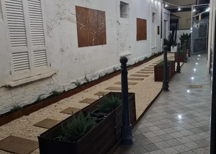 Bella Bed & Breakfast 4*